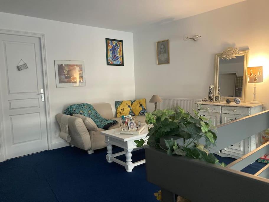 בורדו Chambre Chez L'Habitant - Proche Du Centre - Salle D'Eau Et Wc Prives מראה חיצוני תמונה